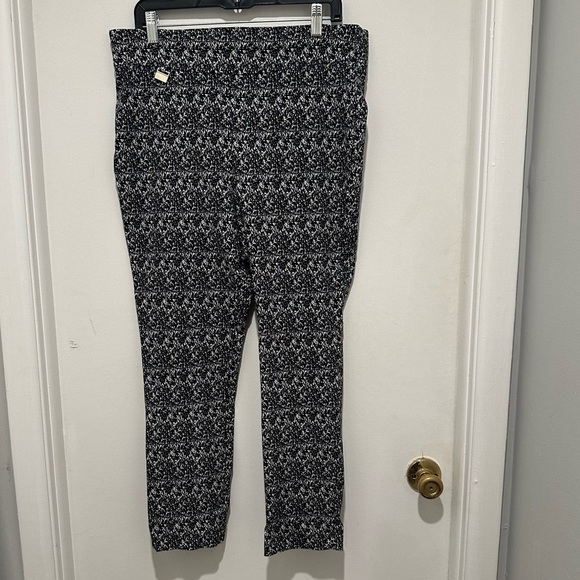 Black and‎ White Alex & Olivia pants - Picture 1 of 3